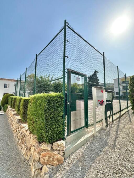 The Golden Oak In Calella Centre - 100M From Beach Palafrugell Luaran gambar