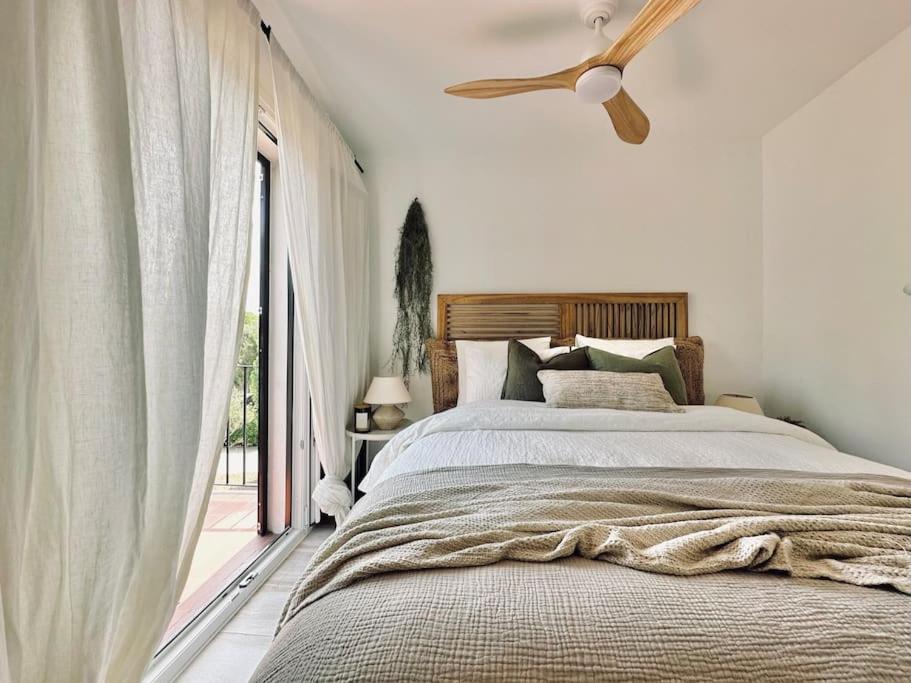 The Golden Oak In Calella Centre - 100M From Beach Palafrugell Luaran gambar